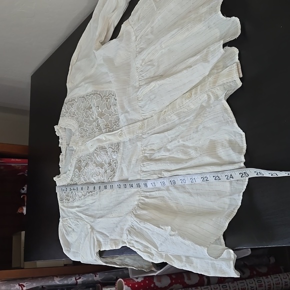 Anthropologie Floreat Womens Embroidered Lace Peplum Blouse Gold Thread  Size 10 - Picture 16 of 16